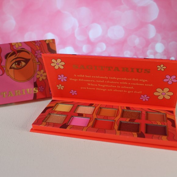 REVOLUTION | Sagittarius Horoscope | Eyeshadow Palette - Picture 2 of 8